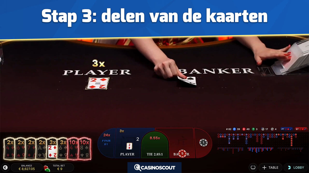 Kaarten delen in XXXtreme Lightning Baccarat