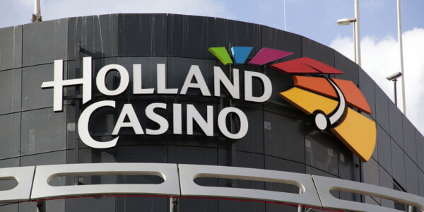 Holland Casino herstructureert: gedwongen ontslagen en langere openingstijden