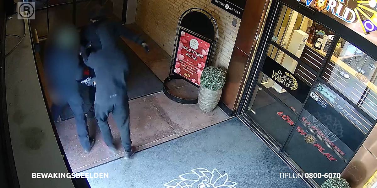 Politie publiceert beelden van gewelddadige overvalpoging op casino in Made