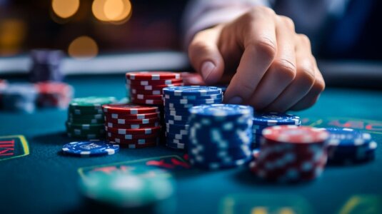 Rolf won 675.000 dollar in casino, maar wil betere bescherming burgers